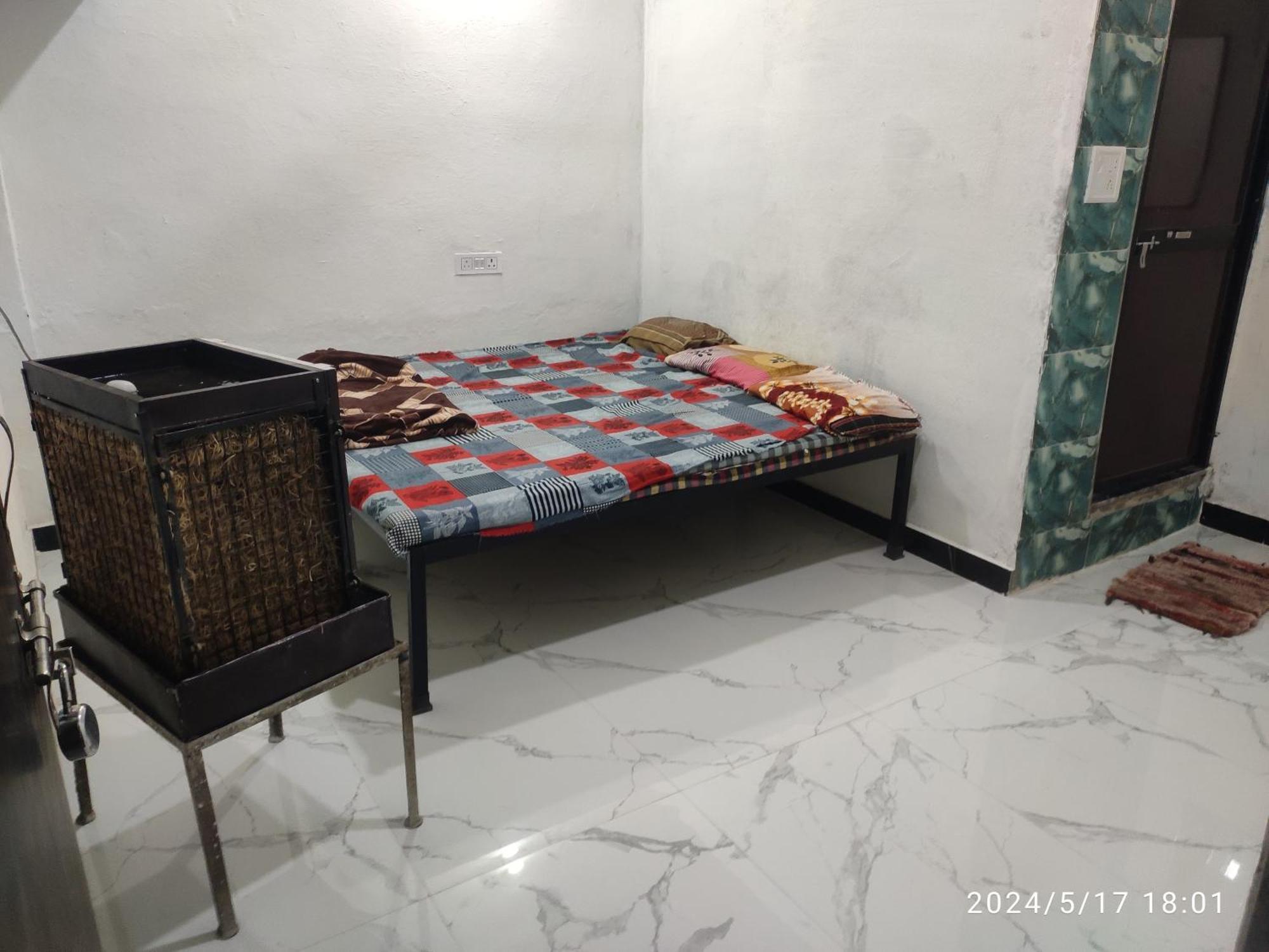 Kuber Bhandari Guest House And Hotel Sehore Exteriör bild